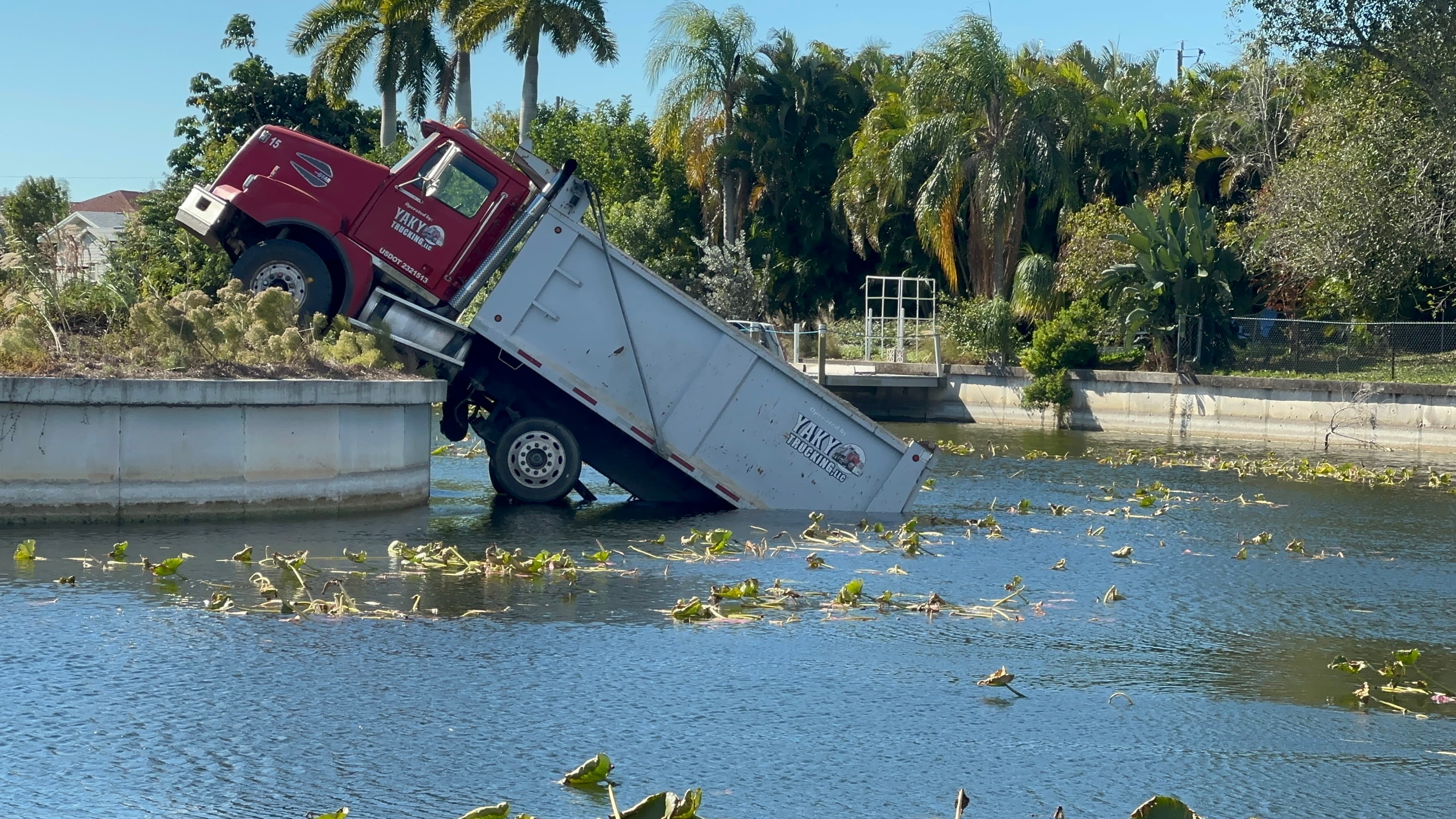 'YOU DON'T SEE THIS EVERYDAY': Construction truck falls into Cape Coral canal