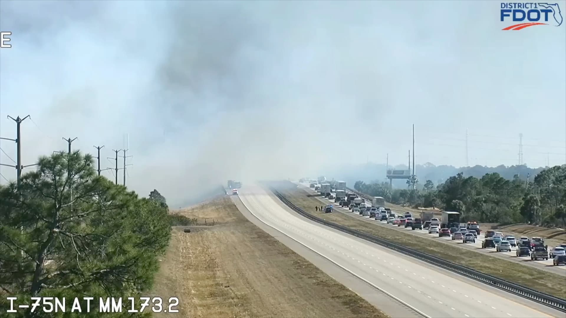 Brush fire closes part of I-75 near Kings Highway interchange