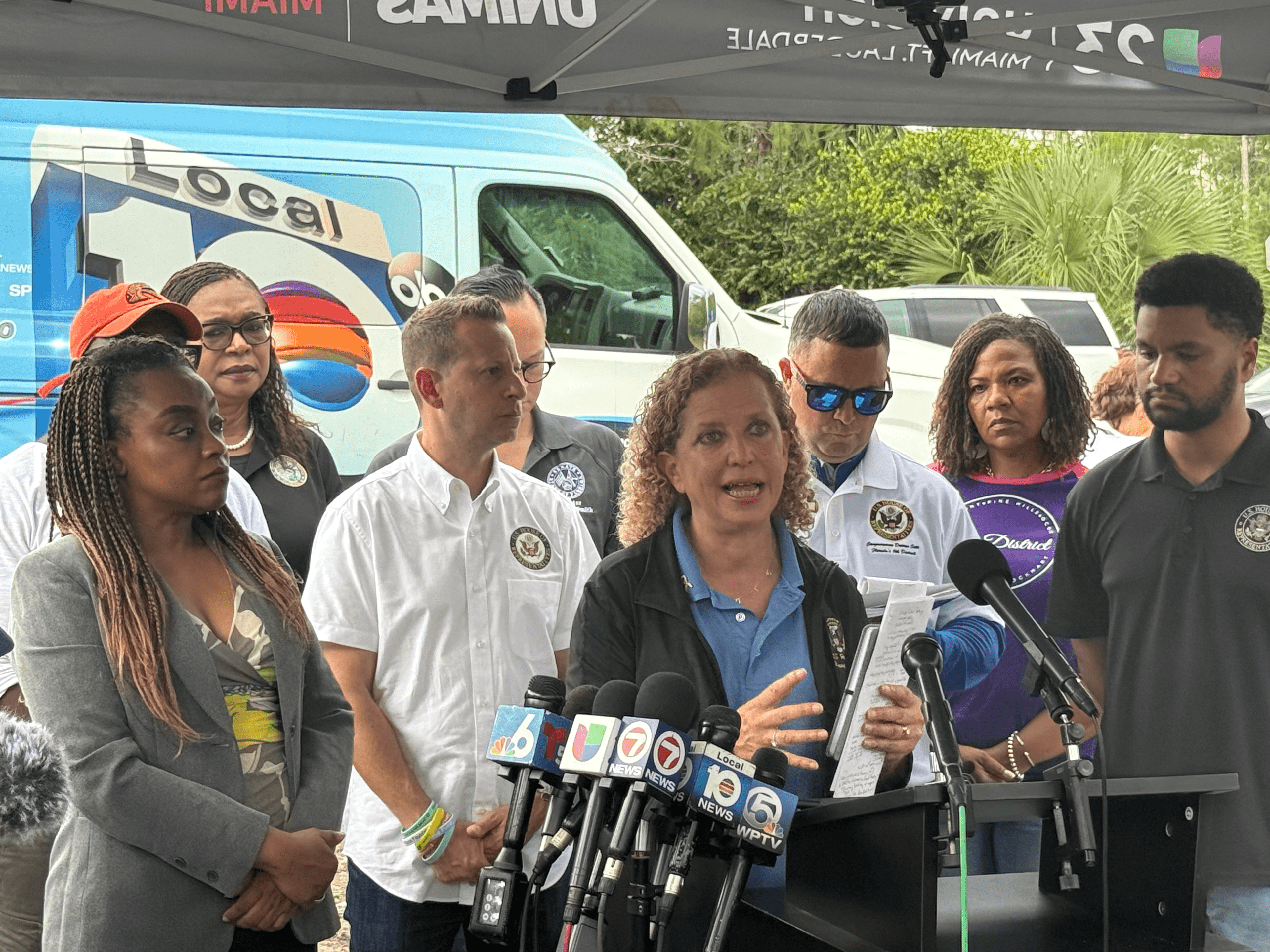 Florida Democrats tour 'Alligator Alcatraz,' call conditions 'appalling'