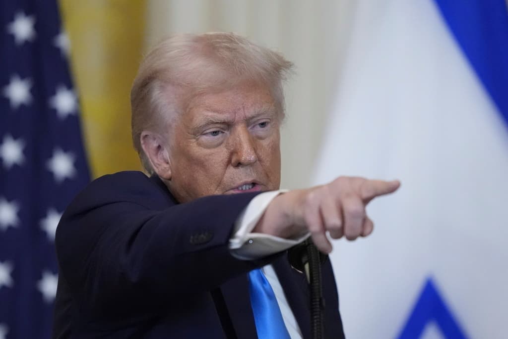 Judge rules Trump admin's buyout of federal workers can proceed