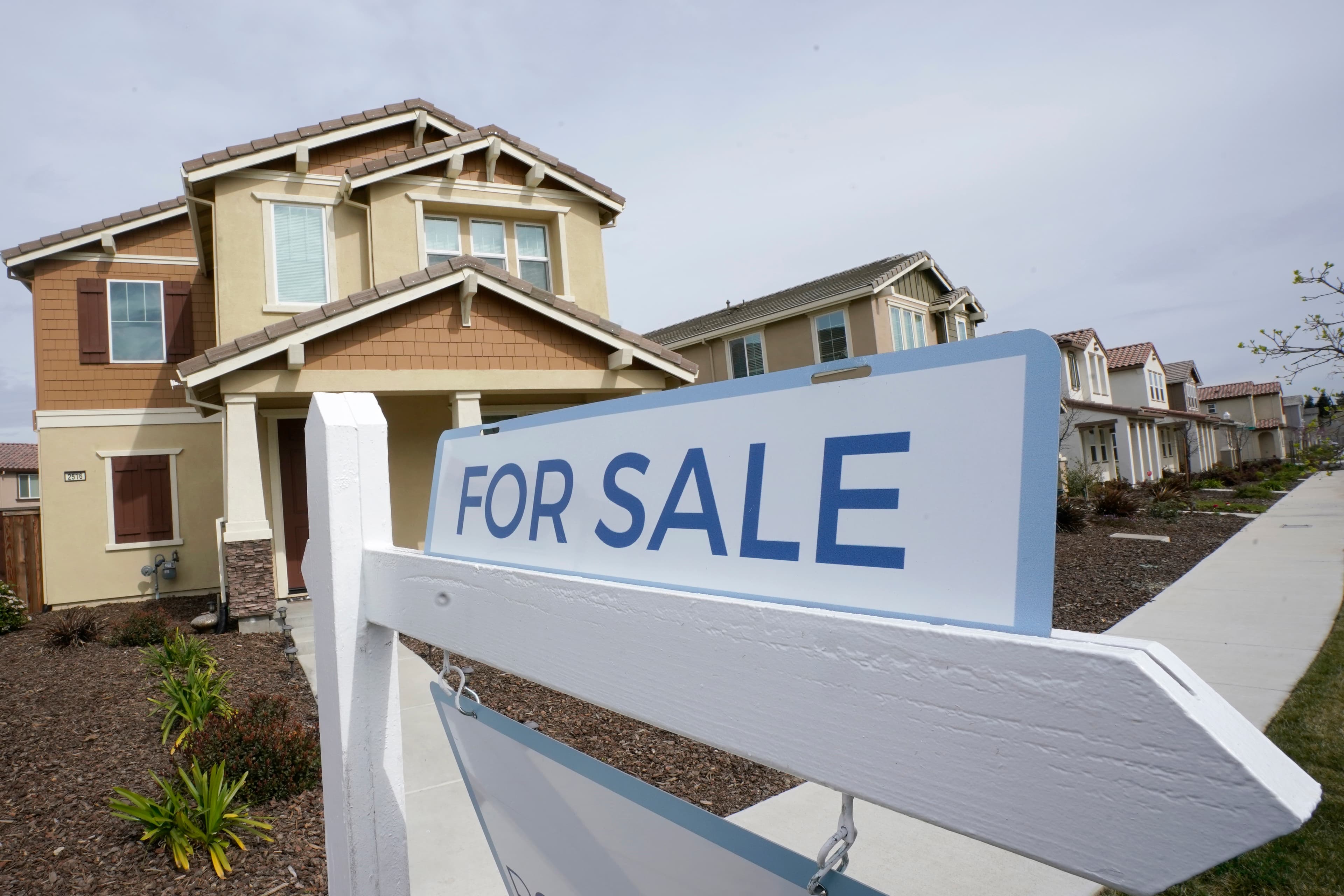 Holiday real estate scams cost Florida buyers $7M a year, study says