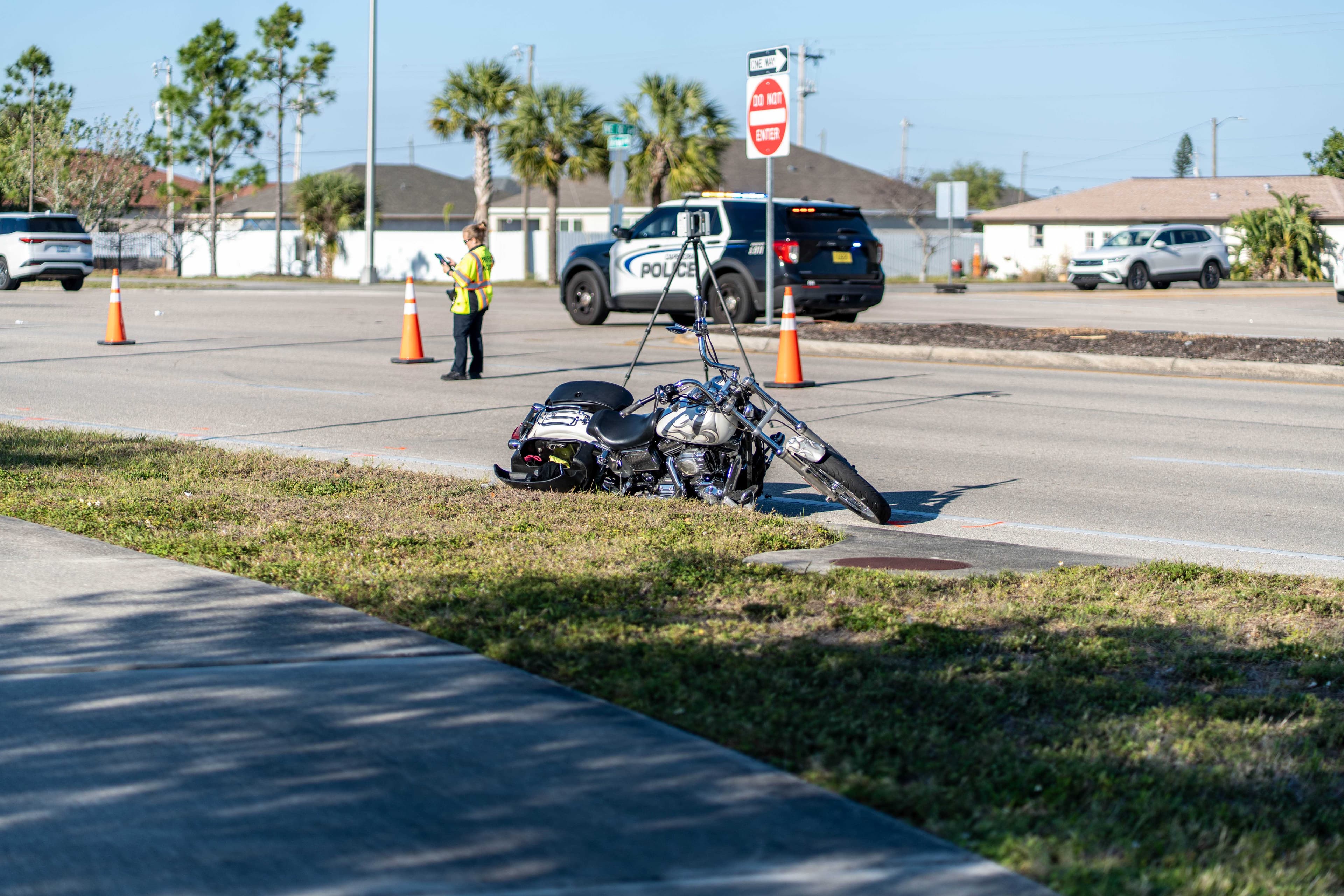 Crash involving motorcycle shuts down part of Del Prado Blvd N in Cape Coral