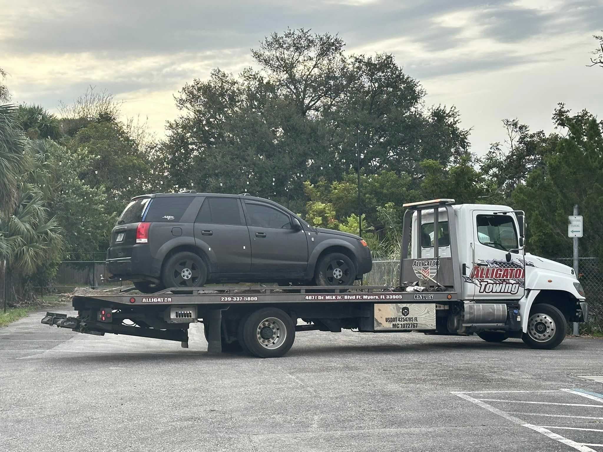 SUV found in homicide investigation at Fort Myers hit-and-run scene