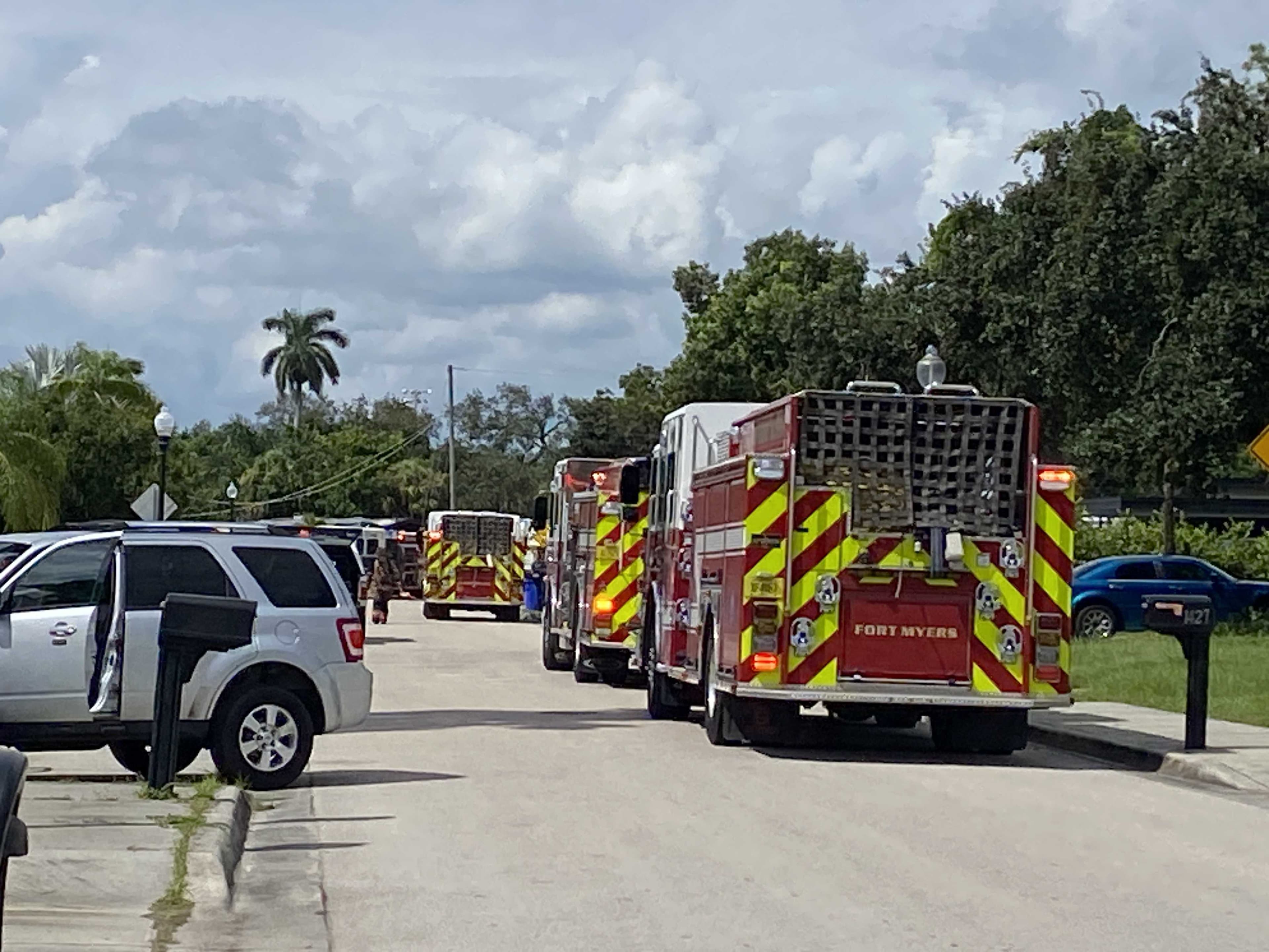 Fire ignites at home in Fort Myers