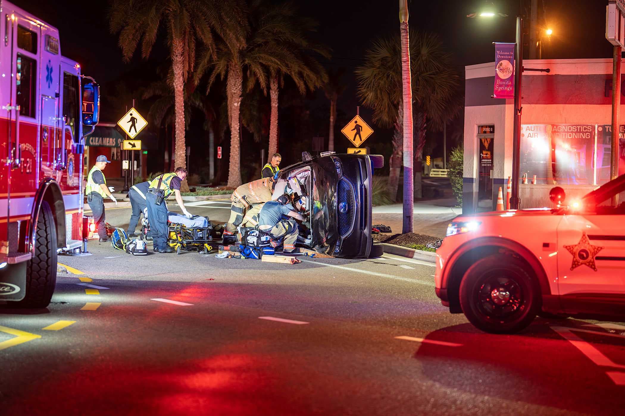 Deputies investigate rollover crash with injuries in Bonita Springs
