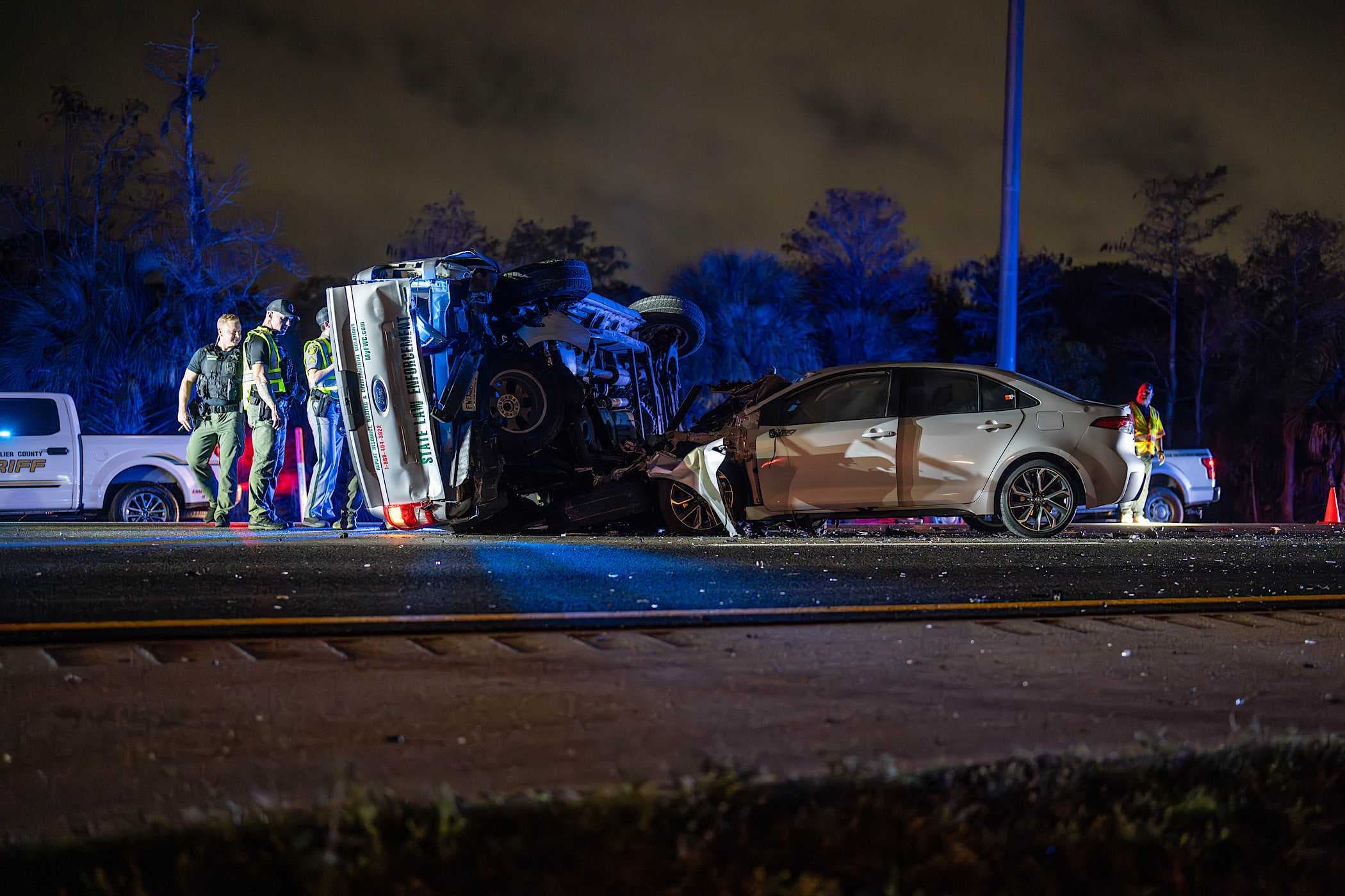 Florida Fish and Wildlife truck flips over in crash on I-75 in Collier County