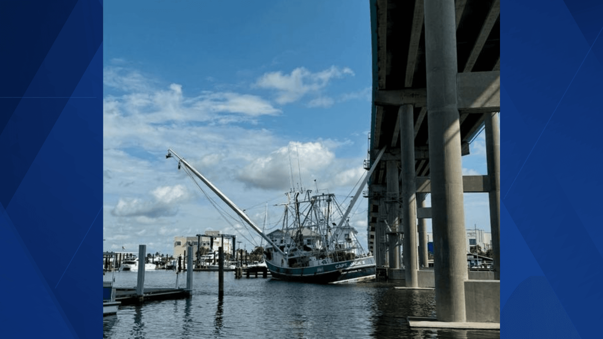 Boat crash closed Matanzas Pass Bridge on Fort Myers Beach for hours on Monday