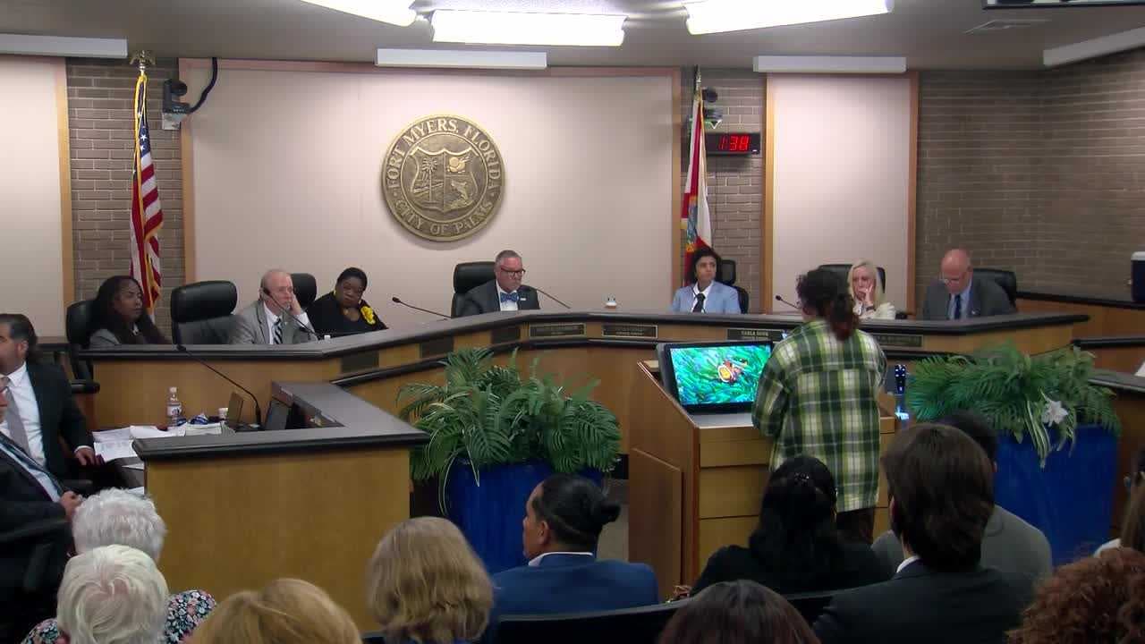 Fort Myers leaders unanimously pass police training to enforce immigration laws after state backlash