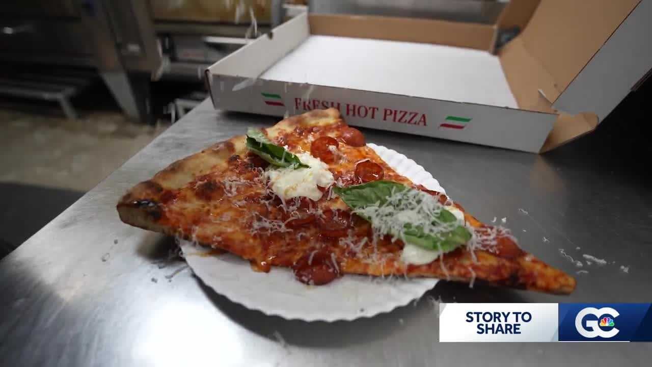 'Trust the crust': Fort Myers' Uncle Rico's wins big at national pizza expo