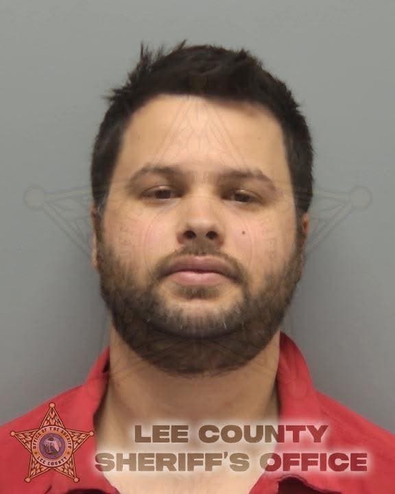 Former Lee County deputy arrested, accused of soliciting teen