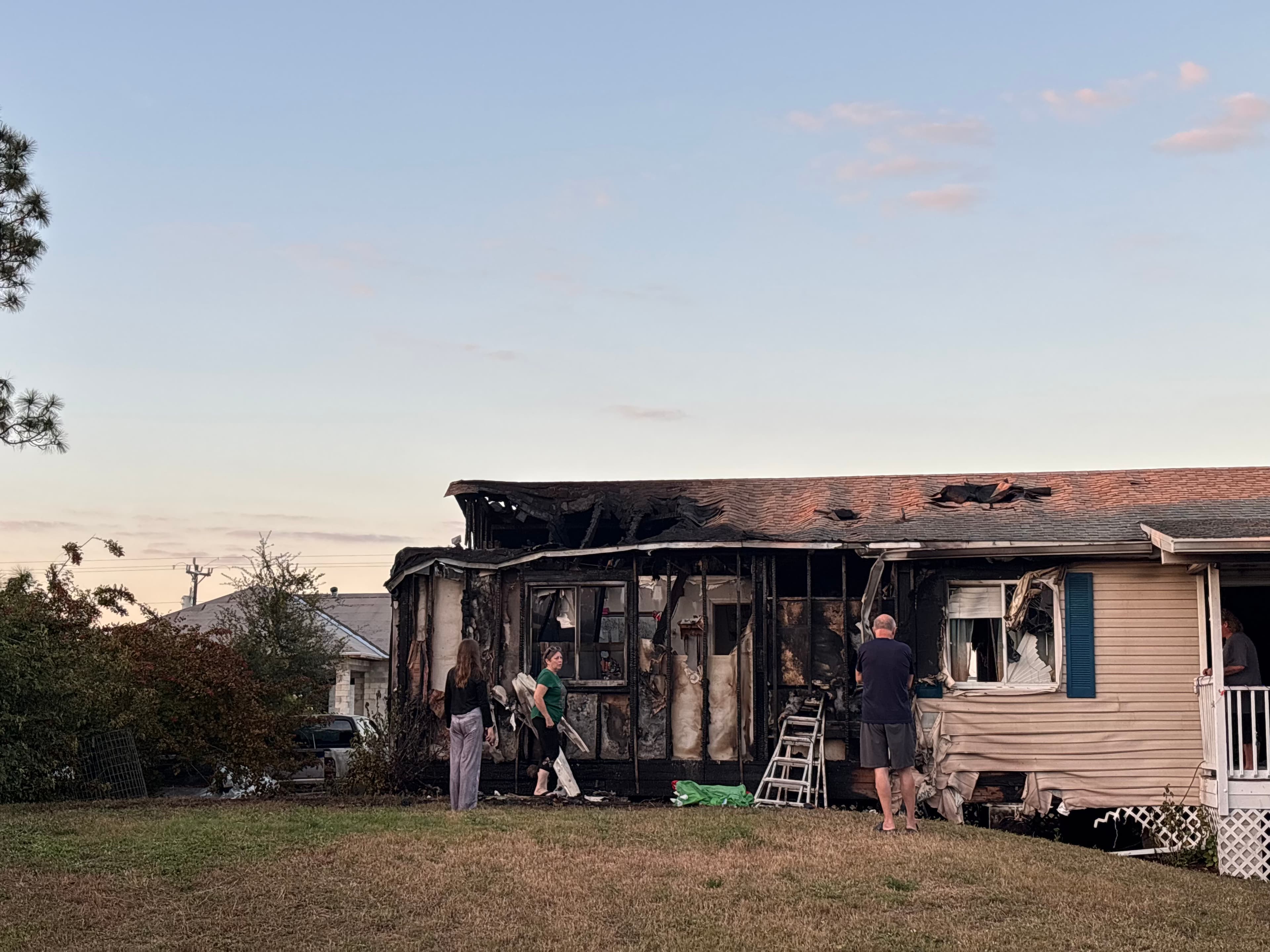 Christmas fire in Lehigh Acres kills family dog