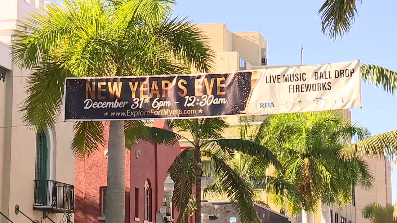 Coldest New Year's Eve in 25 years has downtown Fort Myers bundling up
