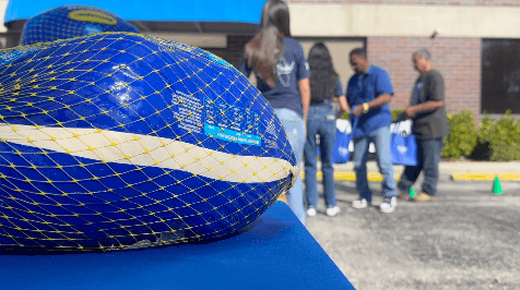 Fort Myers law firm gives away turkeys after historic government shutdown