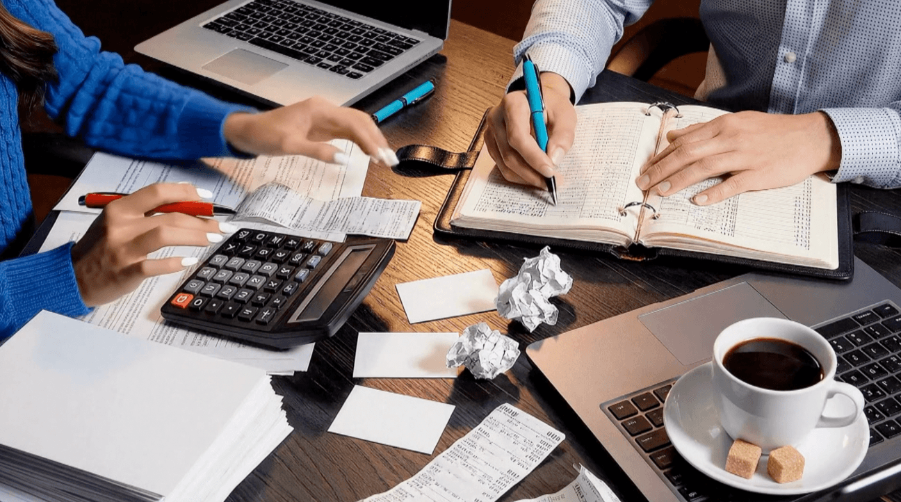 Americans start 2026 financially worse off but remain optimistic