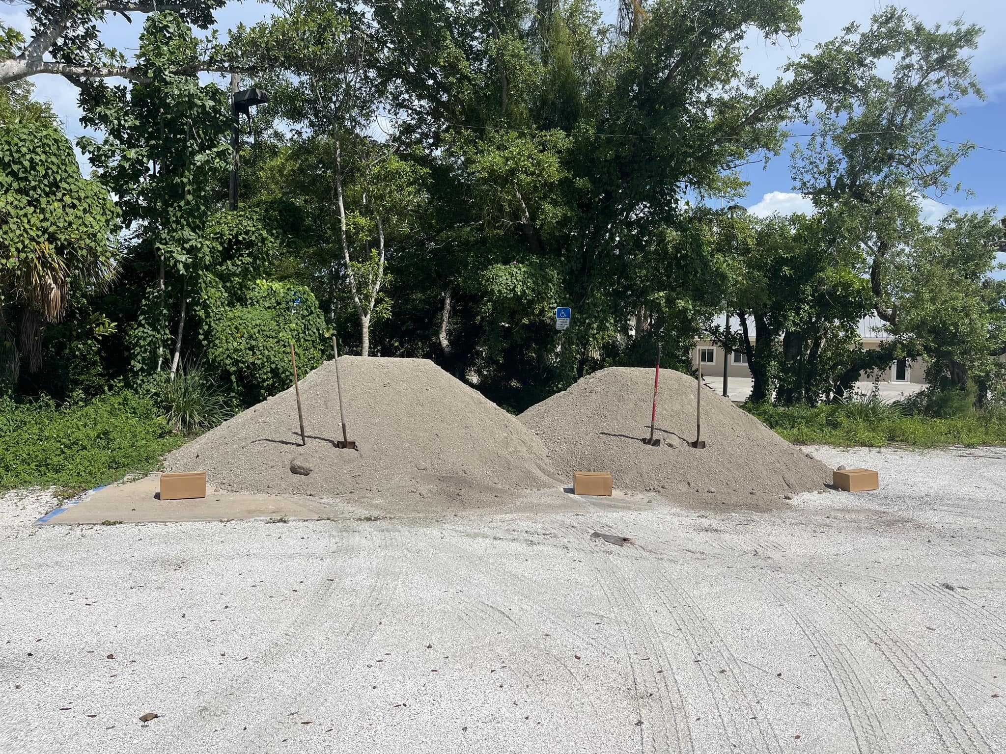 Where to find sand and sandbags in Southwest Florida