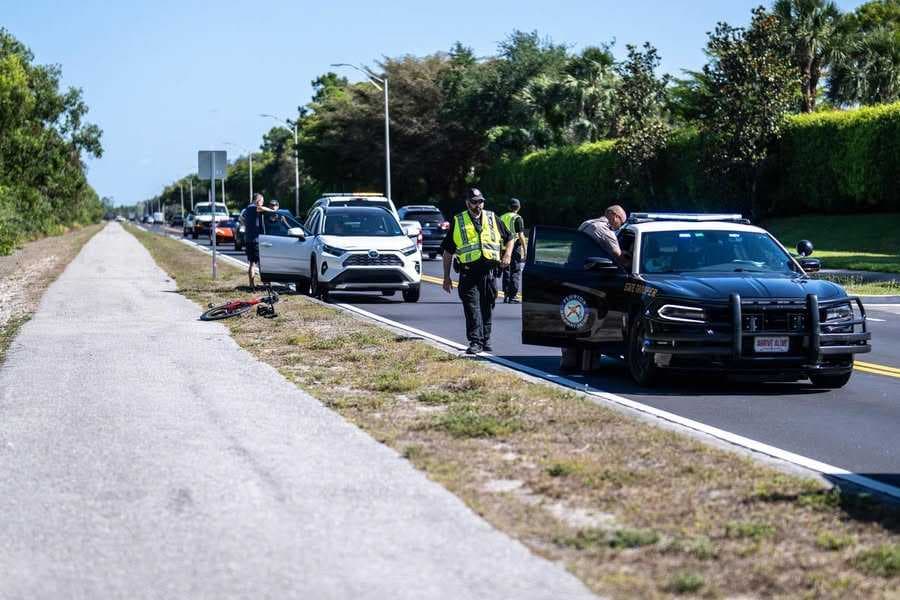 Bicyclist seriously injured in crash at Island Walk Circle intersection in Collier County