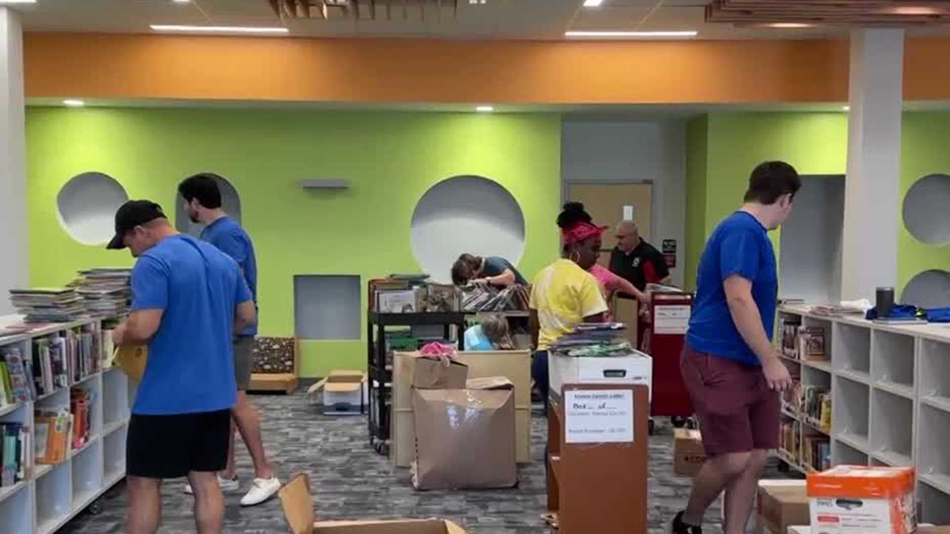 Volunteers get Franklin Park Elementary ready for students