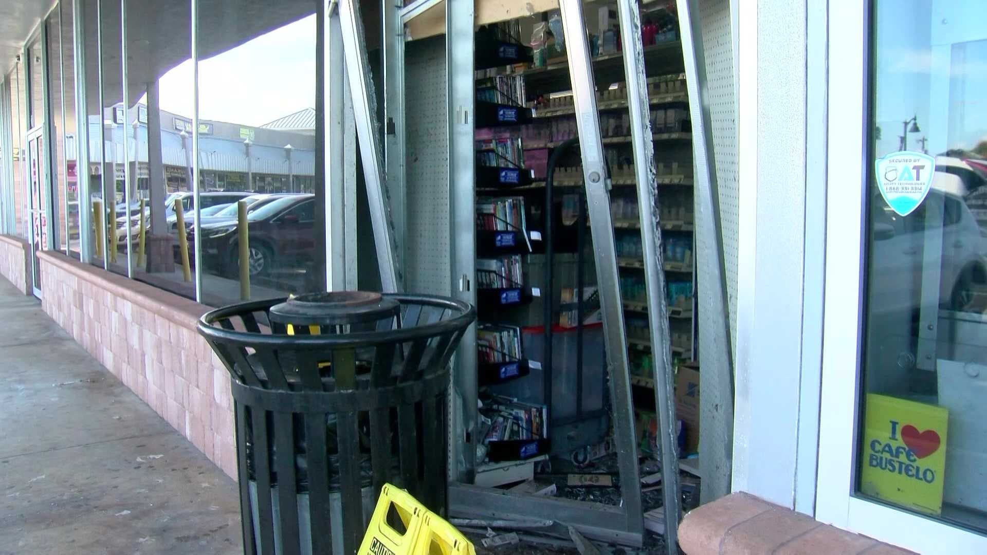 Car crashes into Lehigh Acres Dollar General store on Homestead Rd