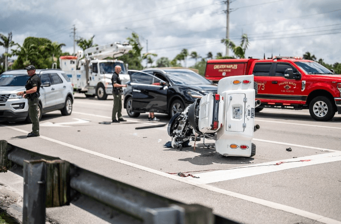 Motorcyclist seriously injured after rollover crash in Collier County
