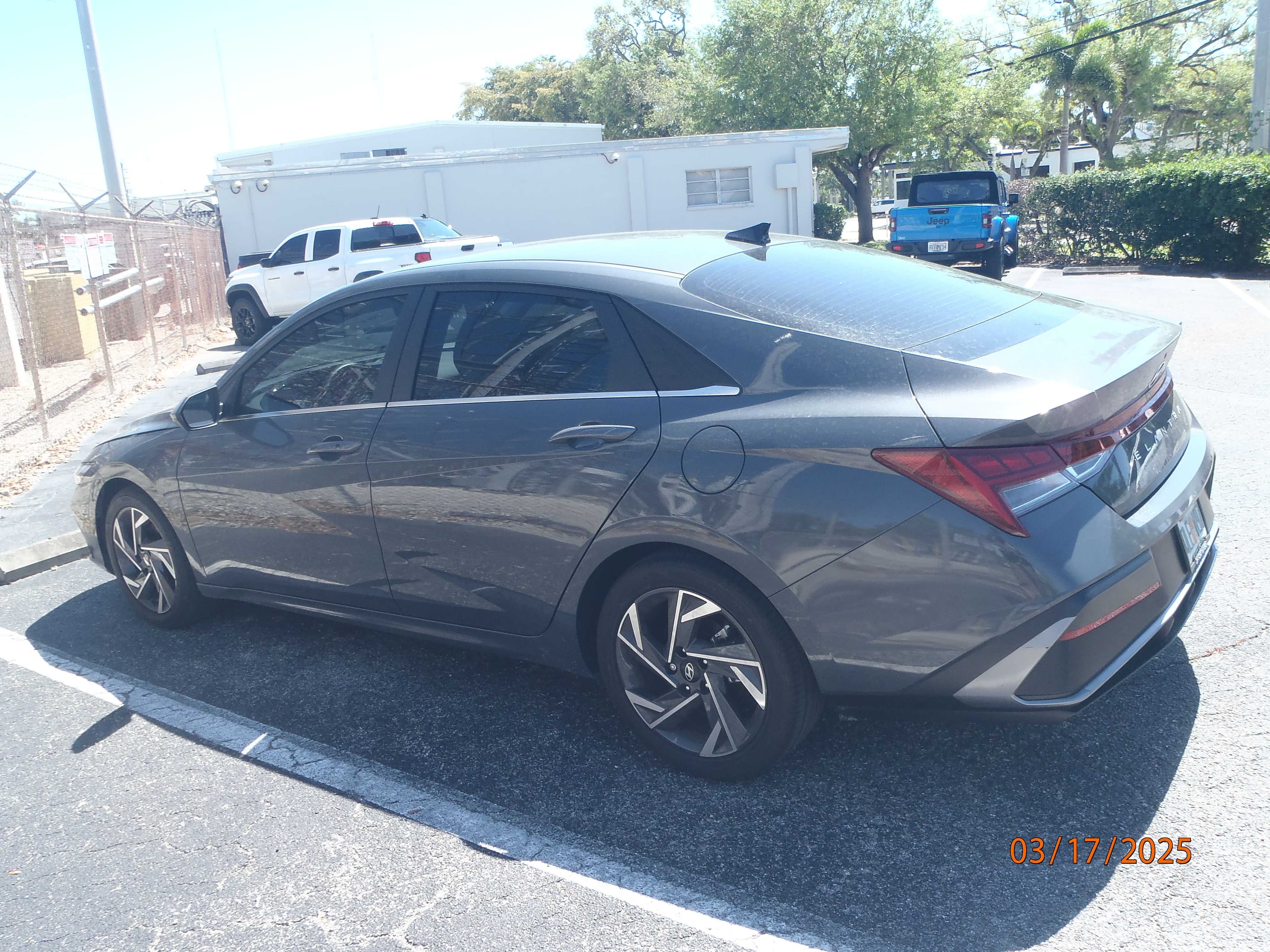 Florida troopers search for hit-and-run suspect after crash in Collier County