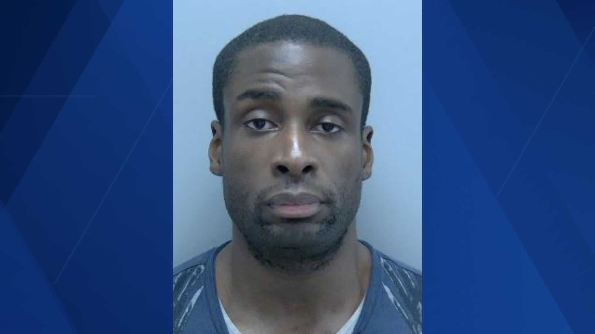 Fort Myers fugitive wanted after trying to meet up with 14-year-old boy for sex