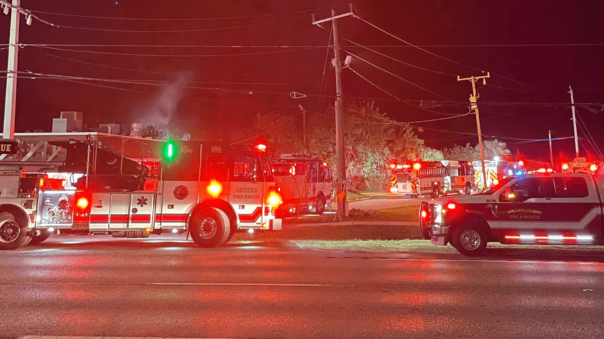 Fire crews respond to fire on Elwood Rd off US-41 near San Carlos Park