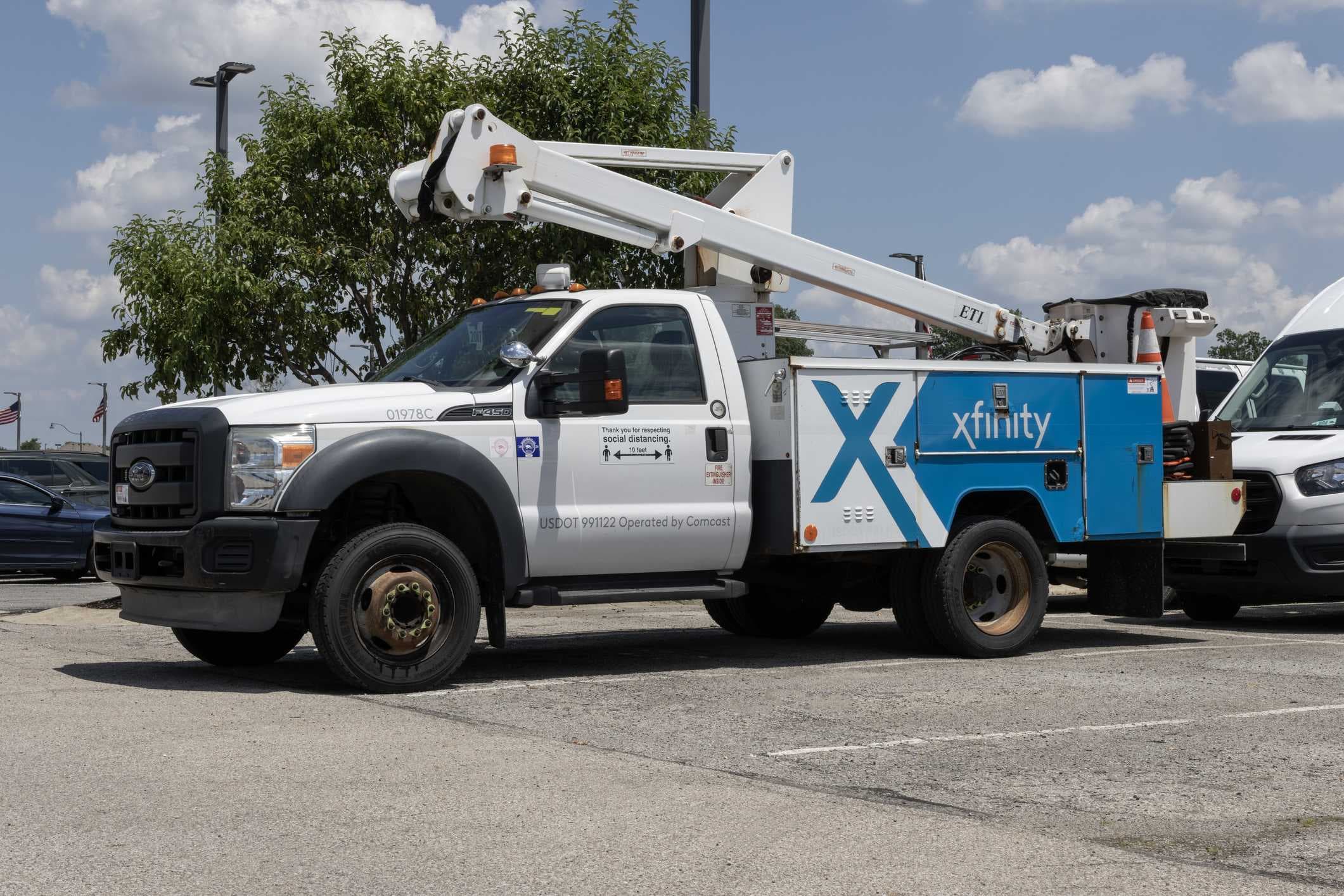 Comcast shares Xfinity restoration dates for SW Florida communities after Milton's impact