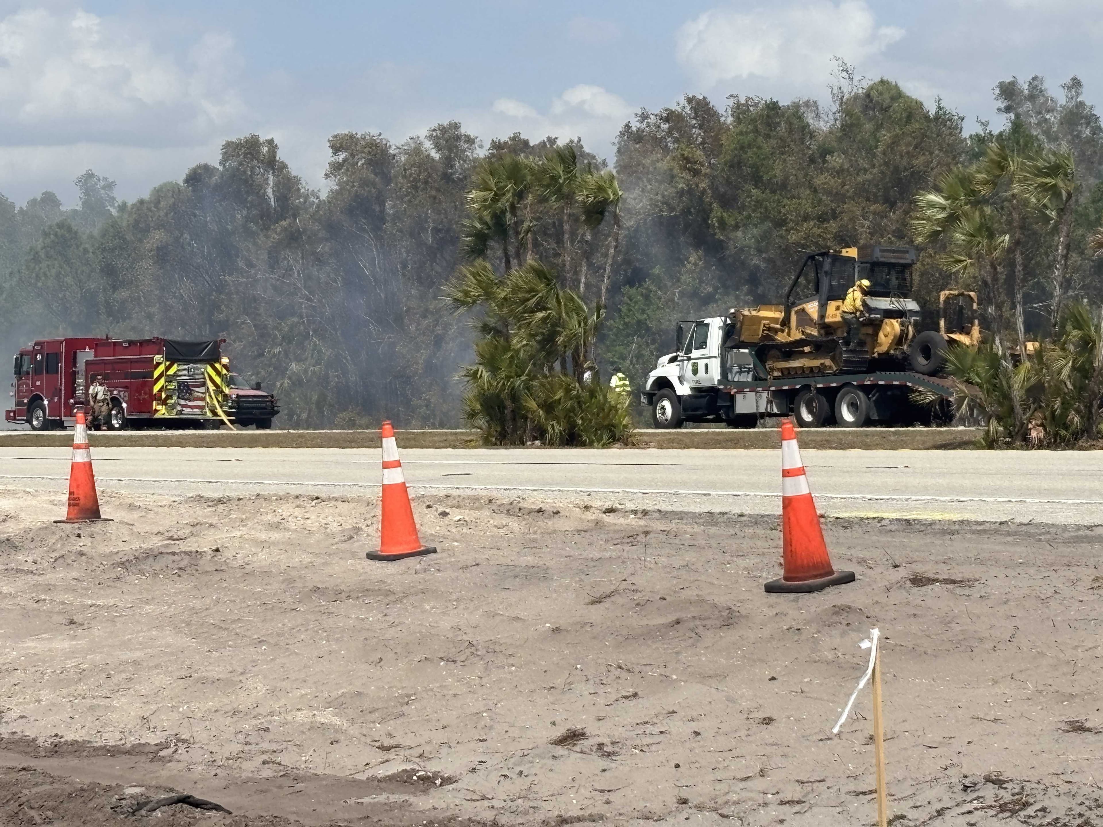 Brush fire sparks in North Fort Myers near Littleton Road, northbound US-41 closed