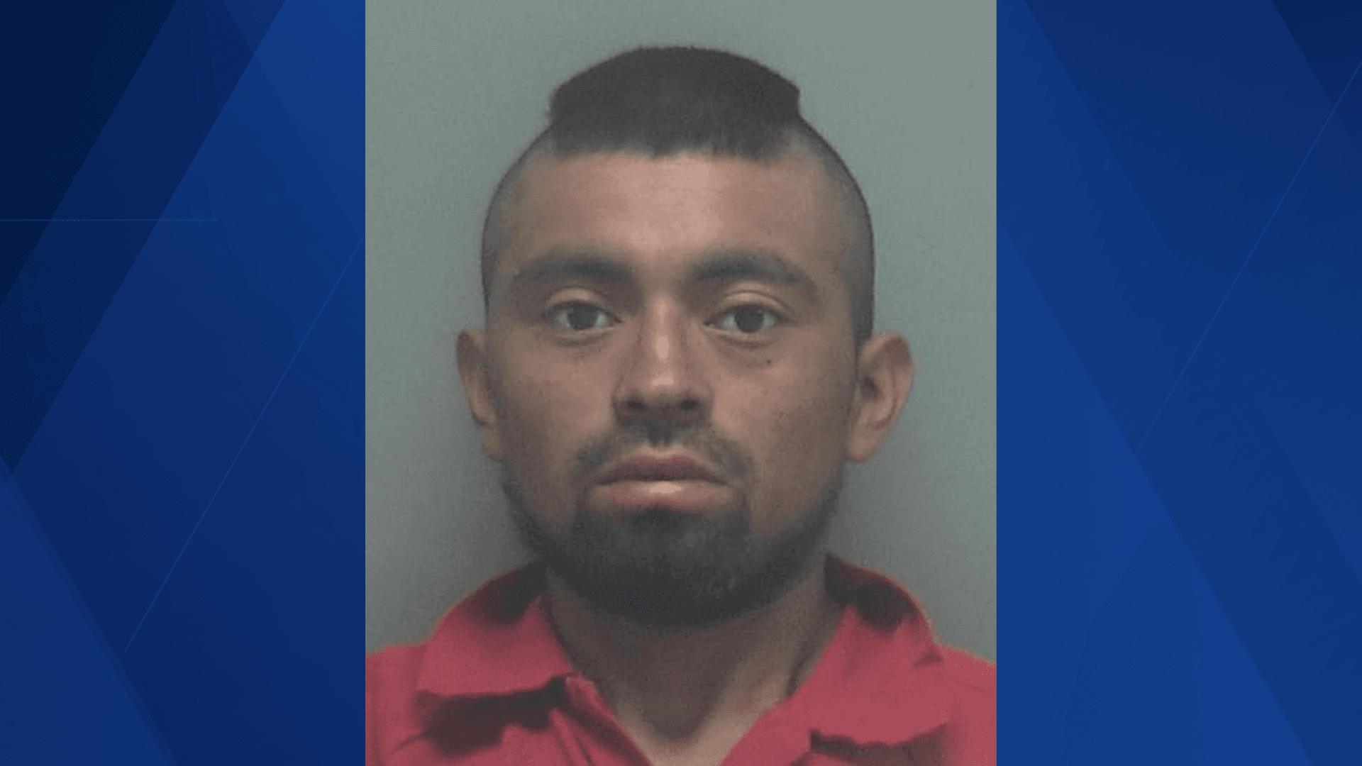 Fort Myers felon wanted for skipping court after battery, child abuse charges