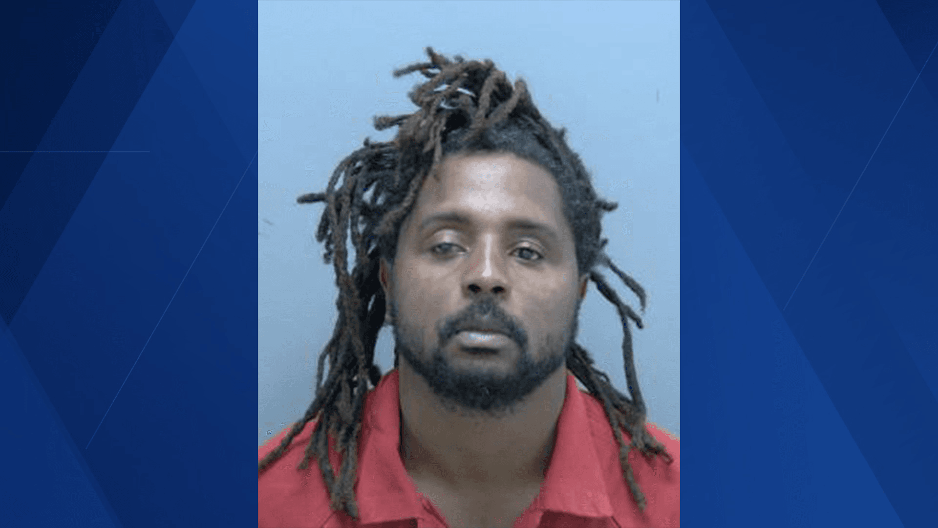 Fort Myers felon wanted, accused of selling drugs near church