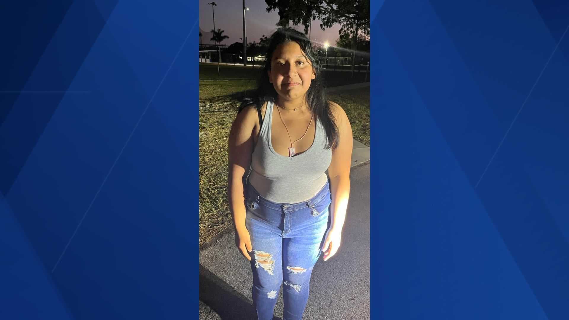 Lee County Sheriff's Office searching for missing Bonita Springs teen