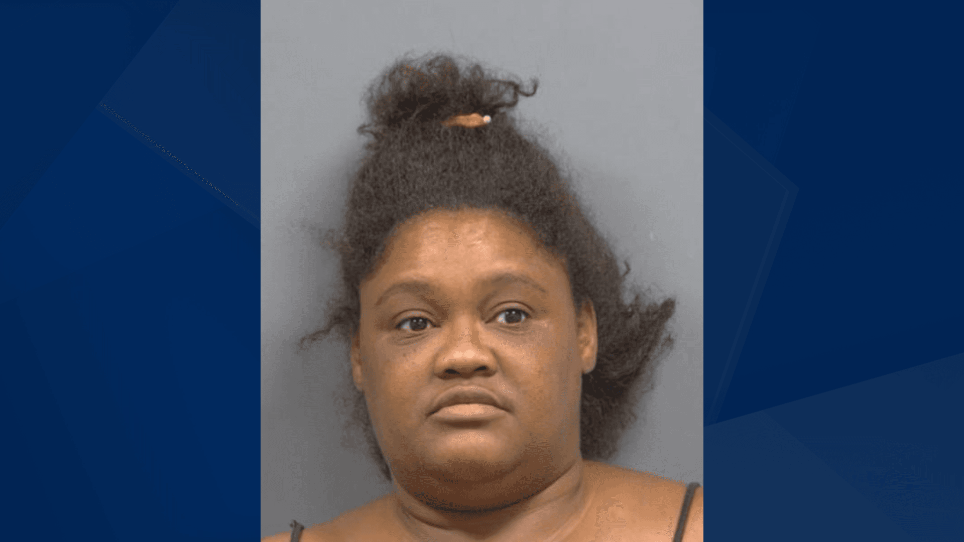 Detectives search for woman accused of stealing packages from Lehigh Acres neighborhood