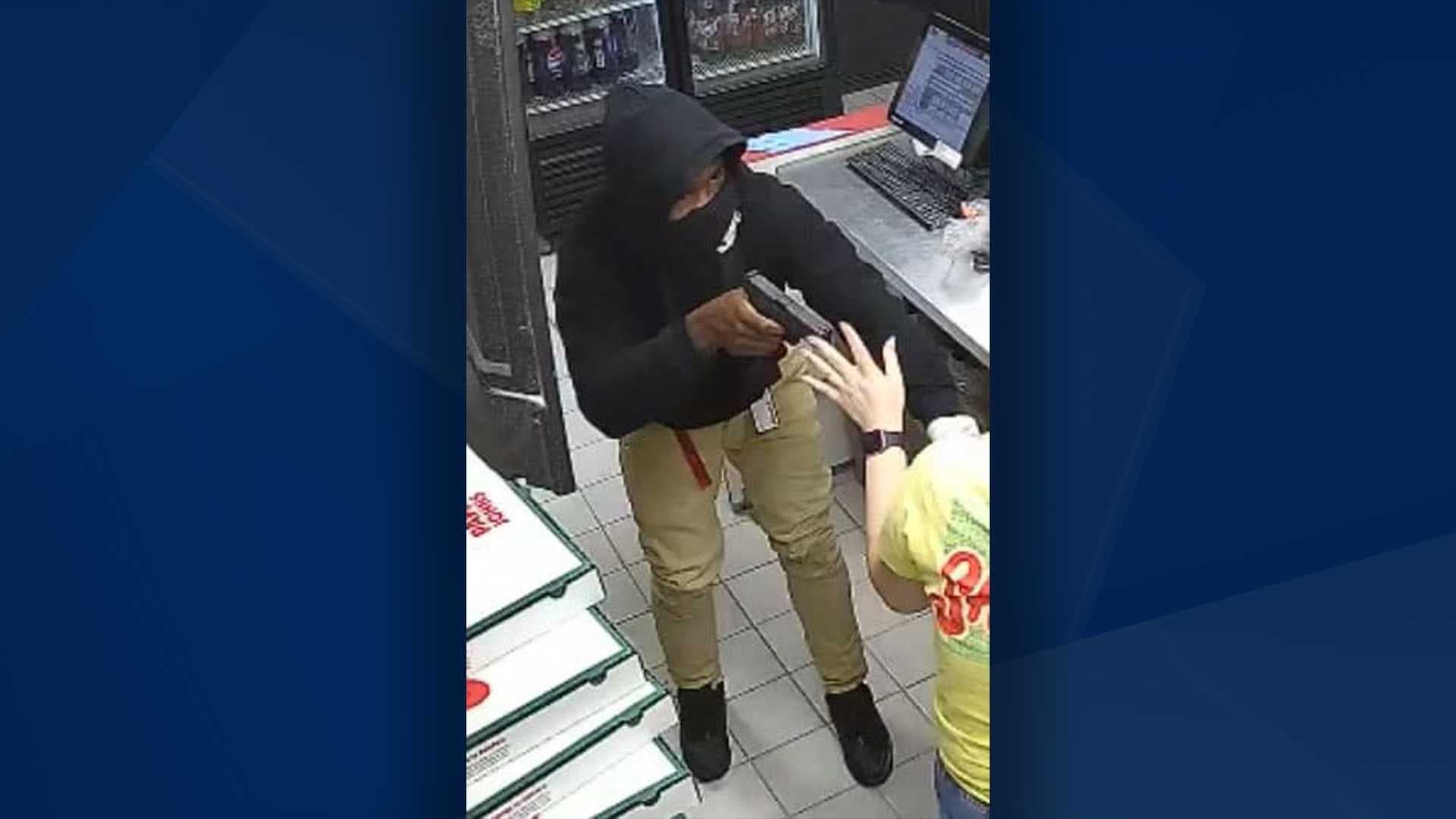 Fort Myers police searching for Papa John's armed robbery suspect