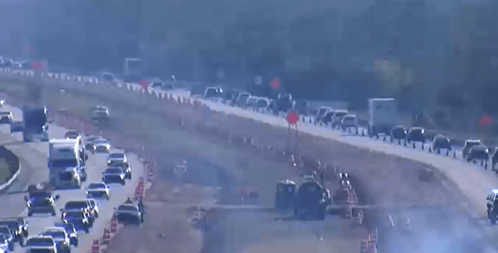 Miami man dies after crashing into construction area on I-75 in Collier County