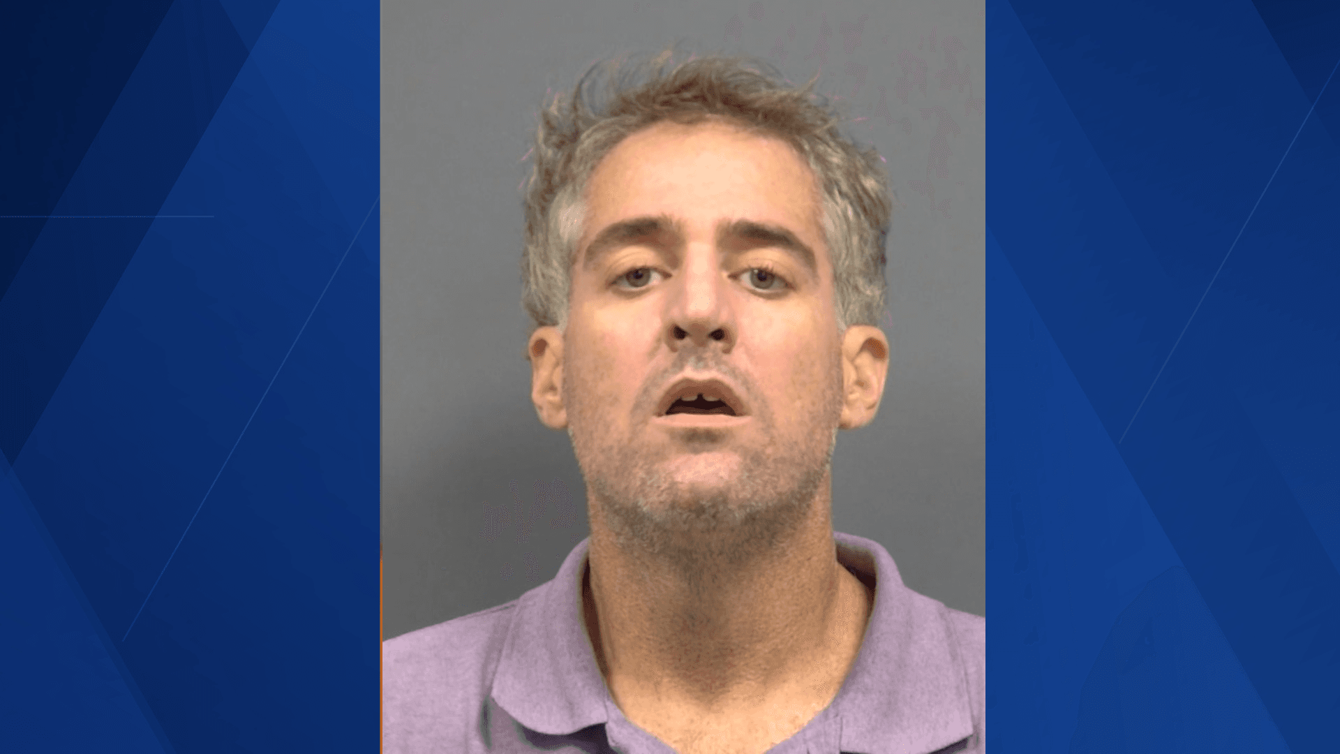 Fort Myers man wanted for violating probation for intent to defraud