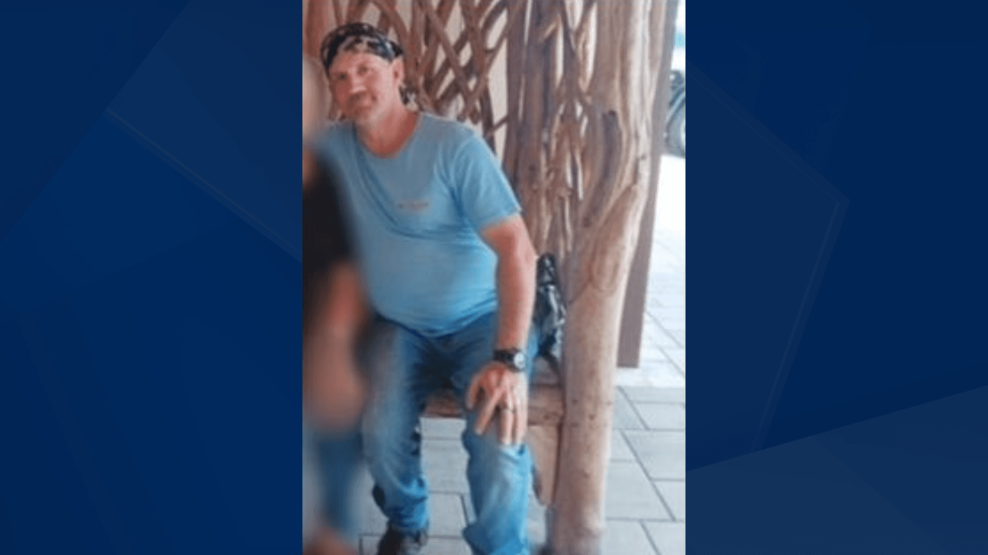 Collier County deputies search for missing man