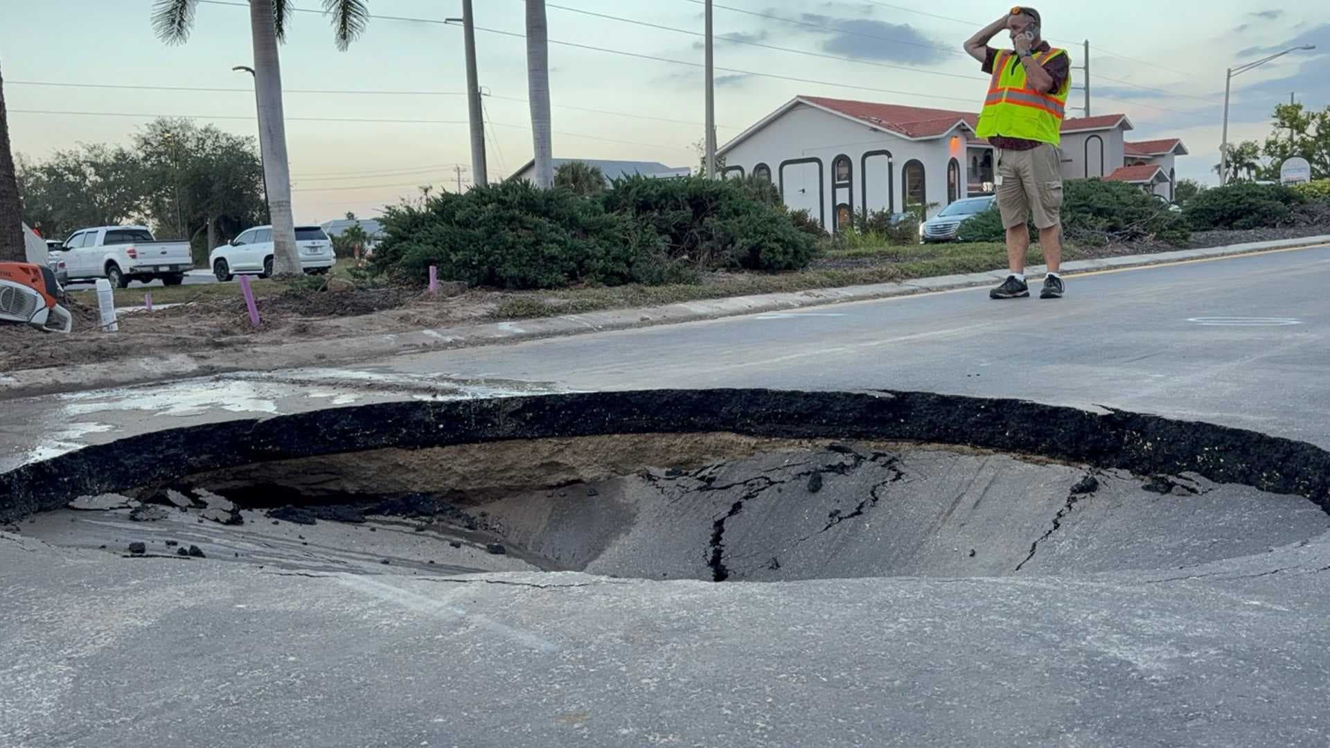 Water main break shuts down multiple lanes of Cape Coral Parkway