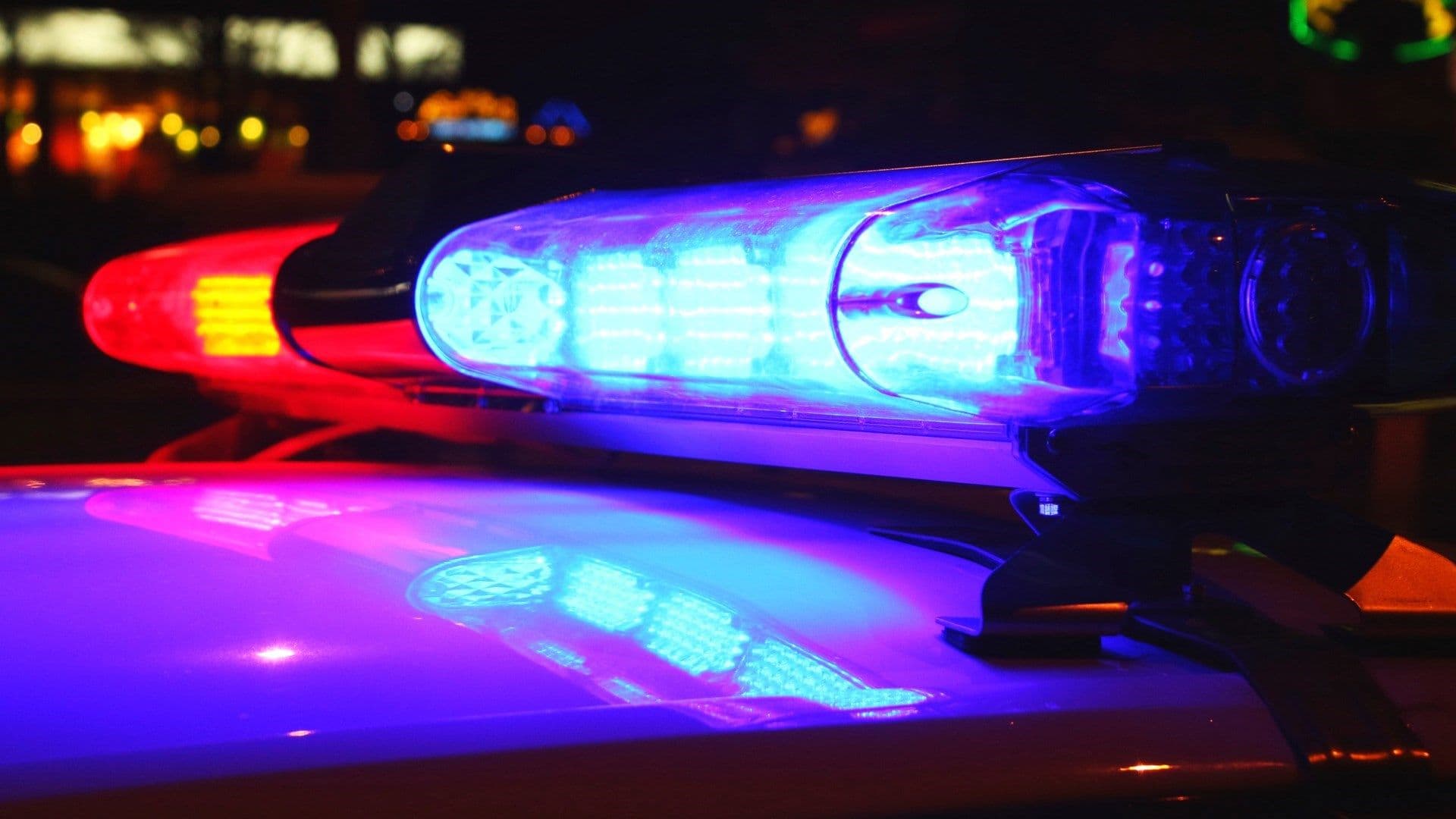 Collier County deputies say bicyclist seriously injured in overnight crash